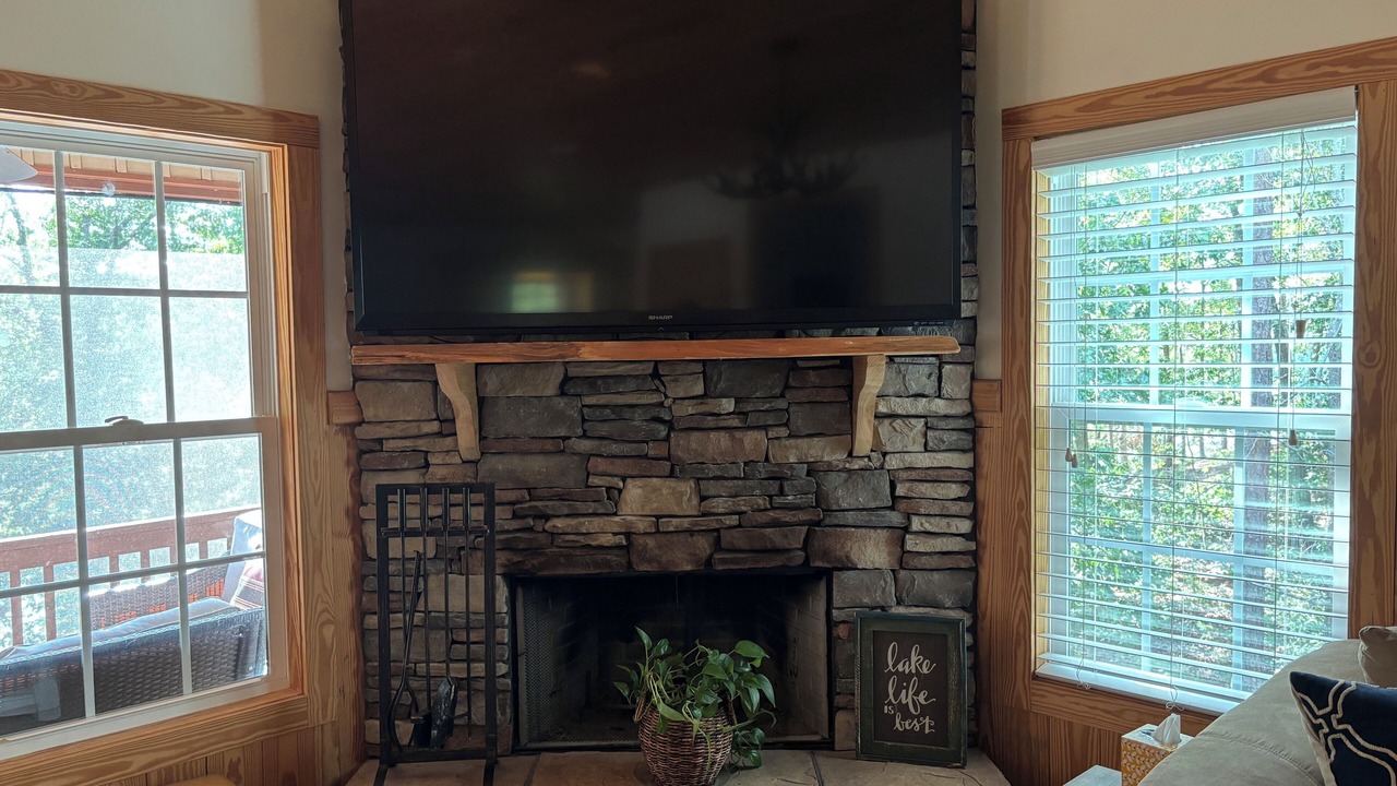 Photo of Livingroom in Newell