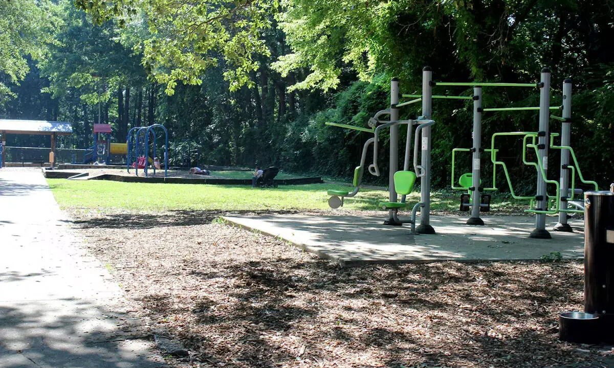 Photo of Others in Oakhurst