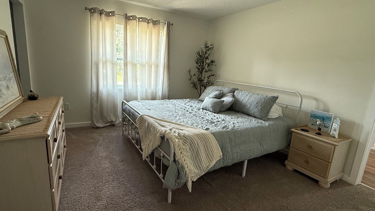 Photo of Bedroom in Eustis