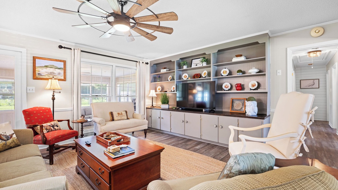 Photo of Livingroom in Valdosta