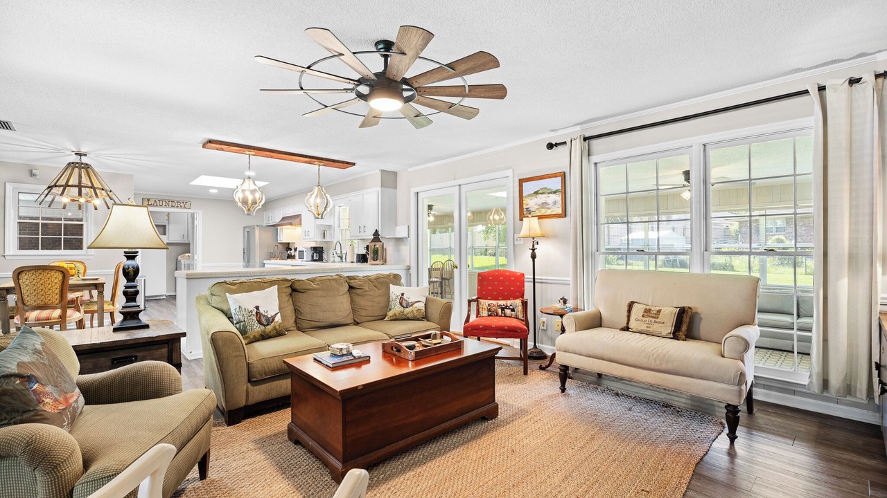 Photo of Livingroom in Valdosta