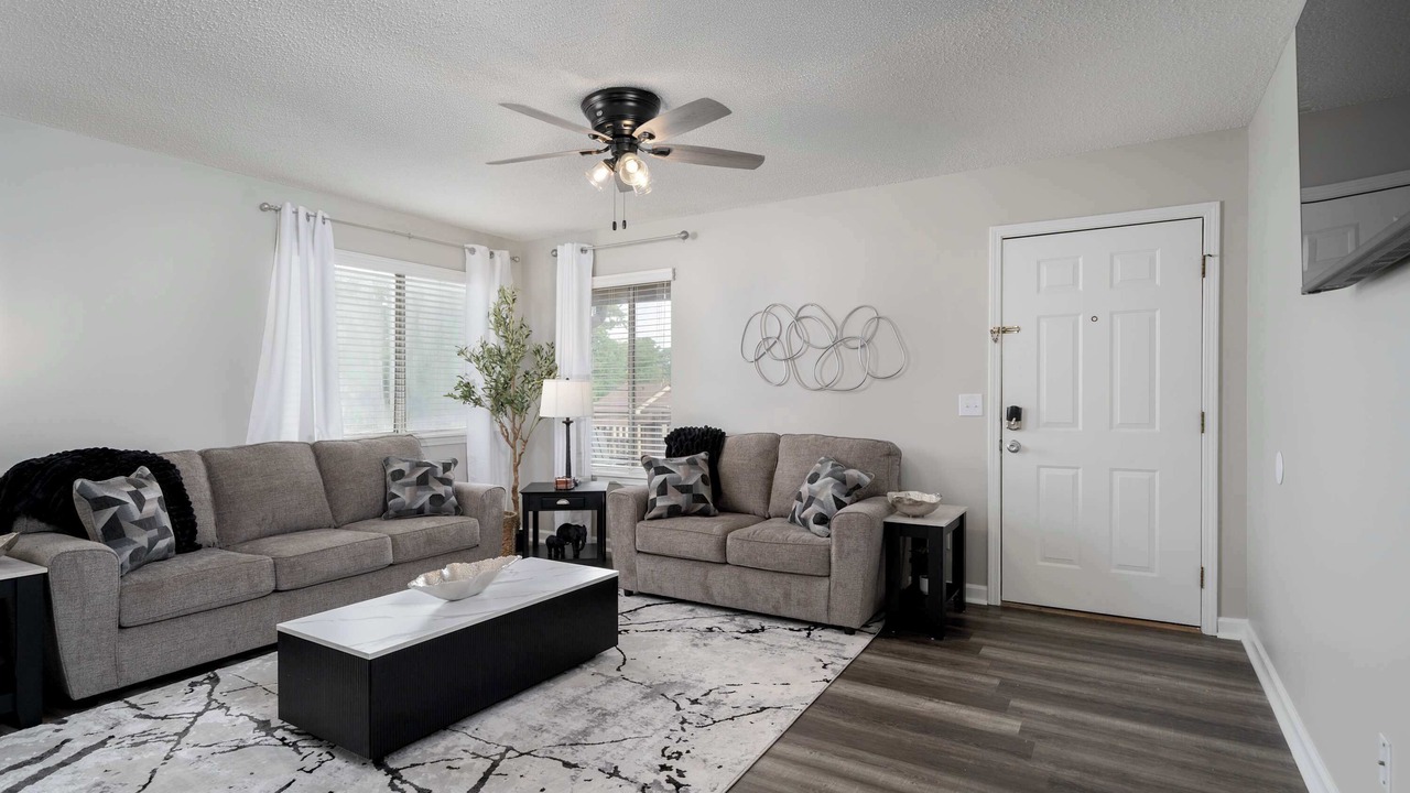Photo of Livingroom in Northport