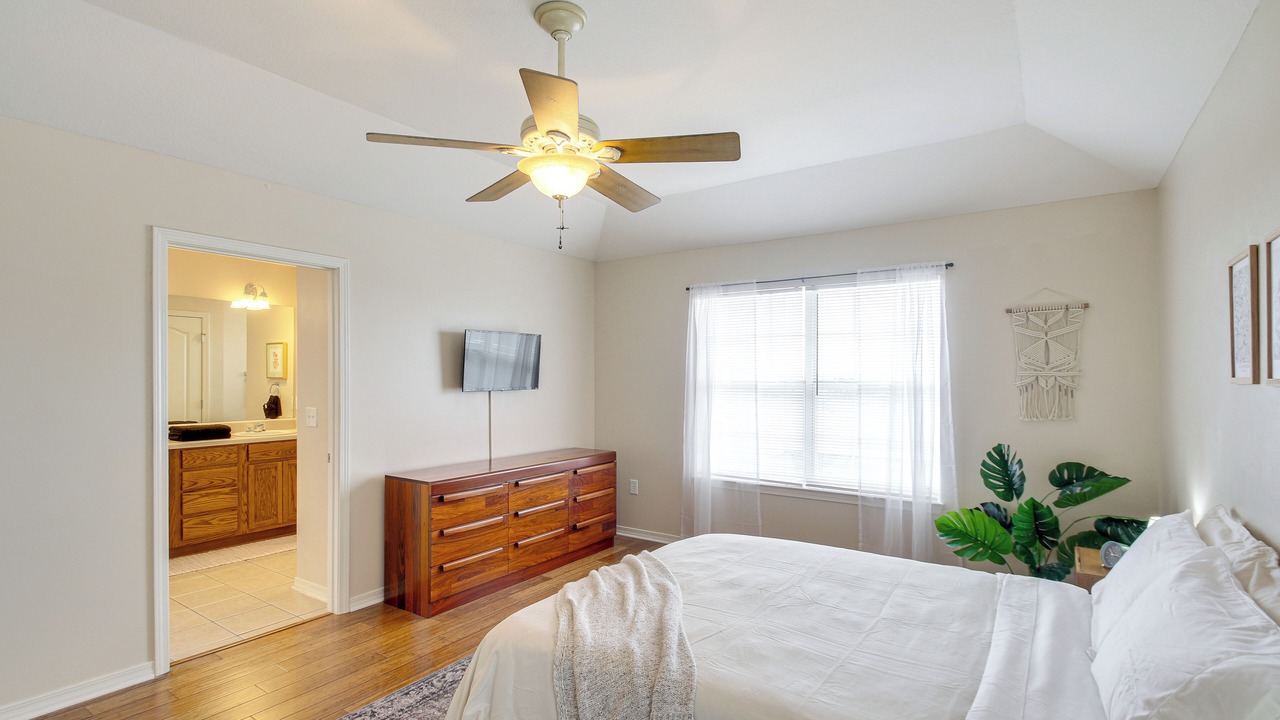 Photo of Bedroom in Milton