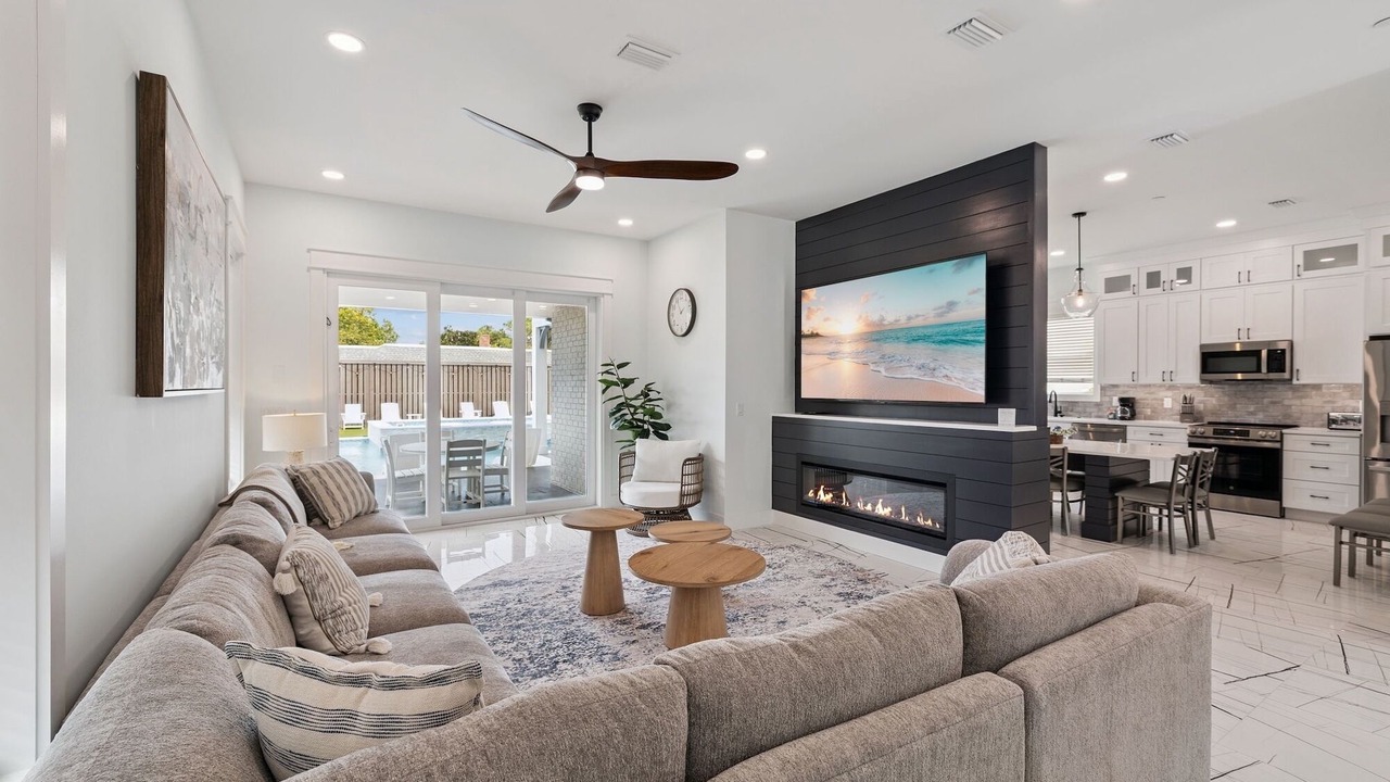Photo of Livingroom in Tang-O-Mar