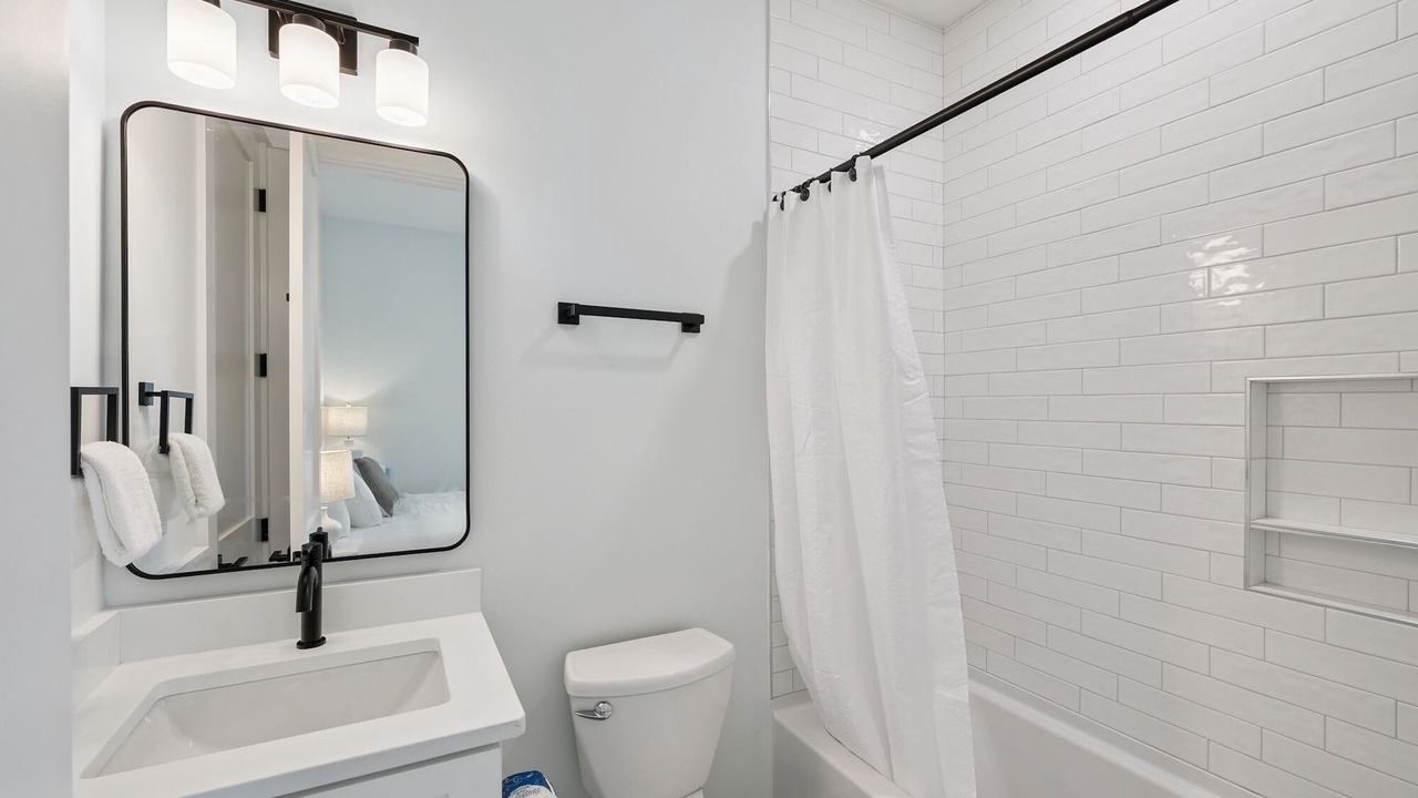 Photo of Bathroom in Tang-O-Mar