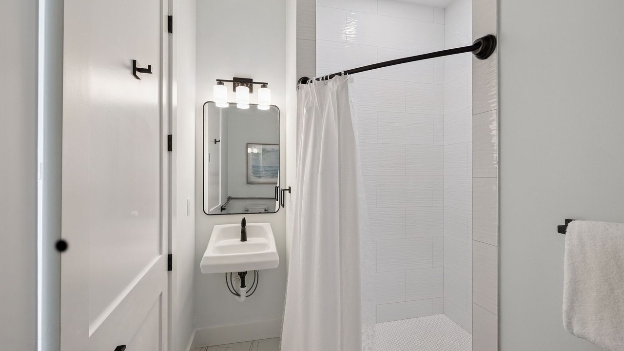 Photo of Bathroom in Tang-O-Mar