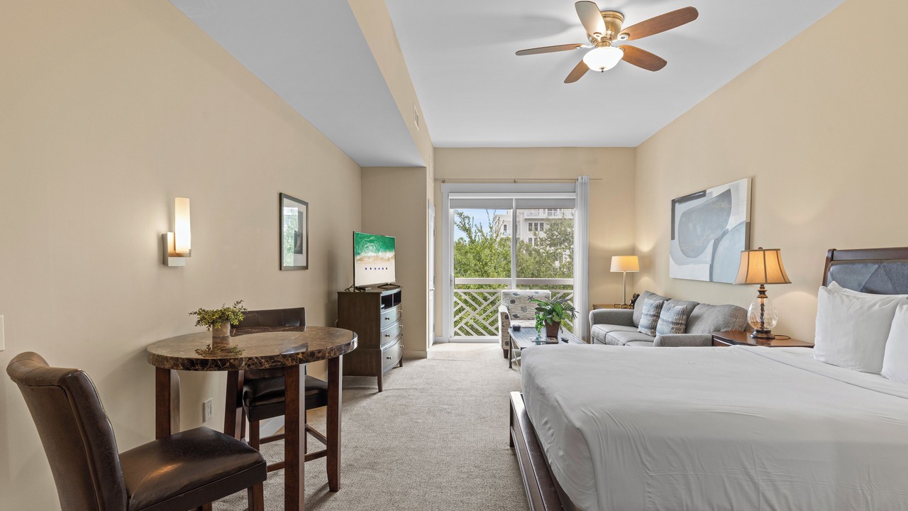 Photo of Bedroom in Baytowne Wharf