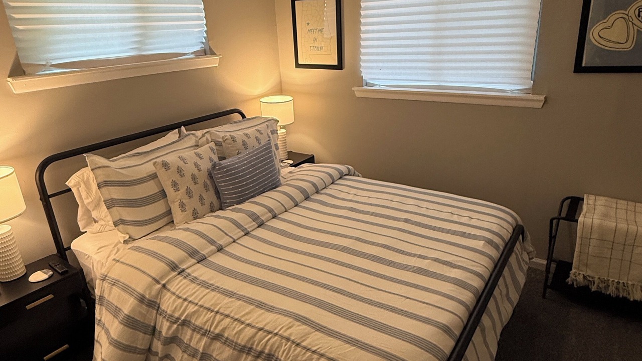 Photo of Bedroom in Northport