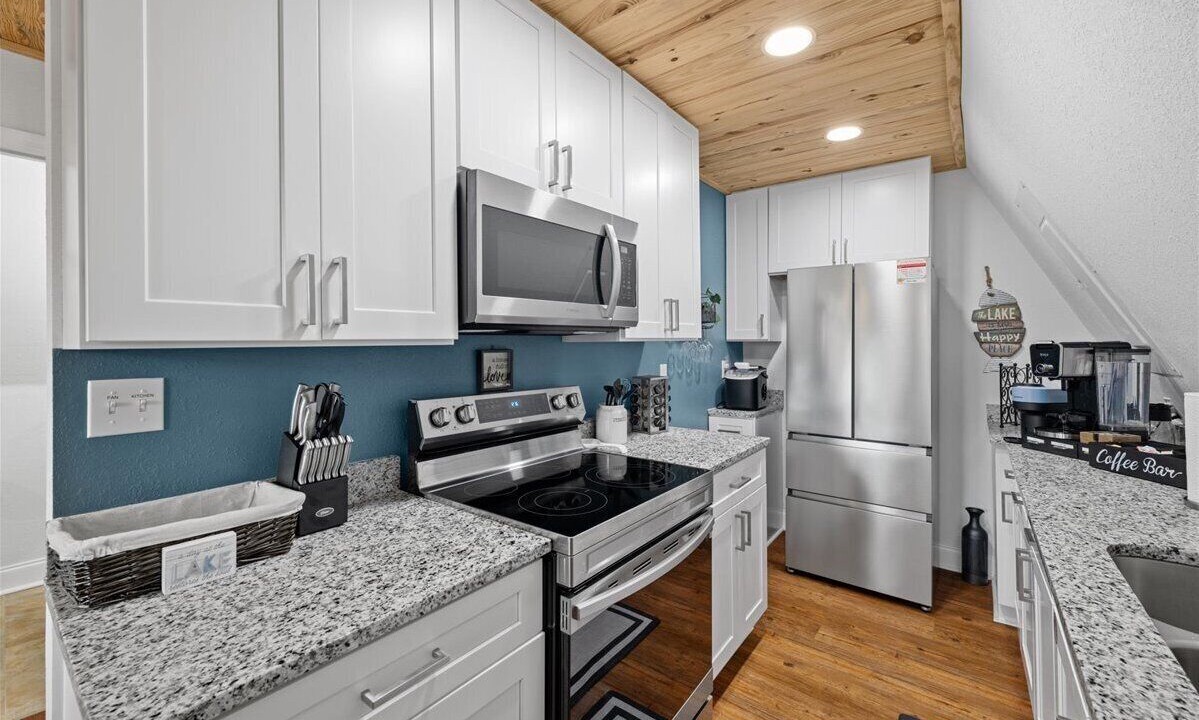 Photo of Kitchen in Putnam Hall