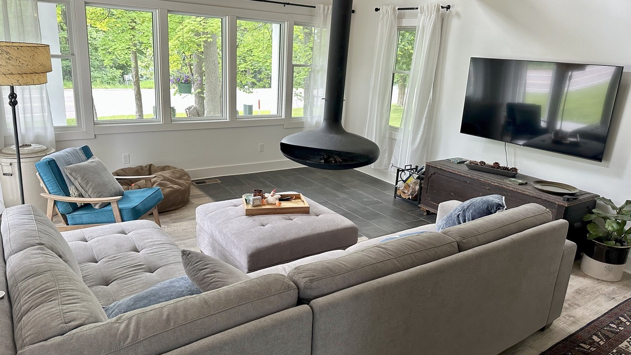 Photo of Livingroom in Boyne City