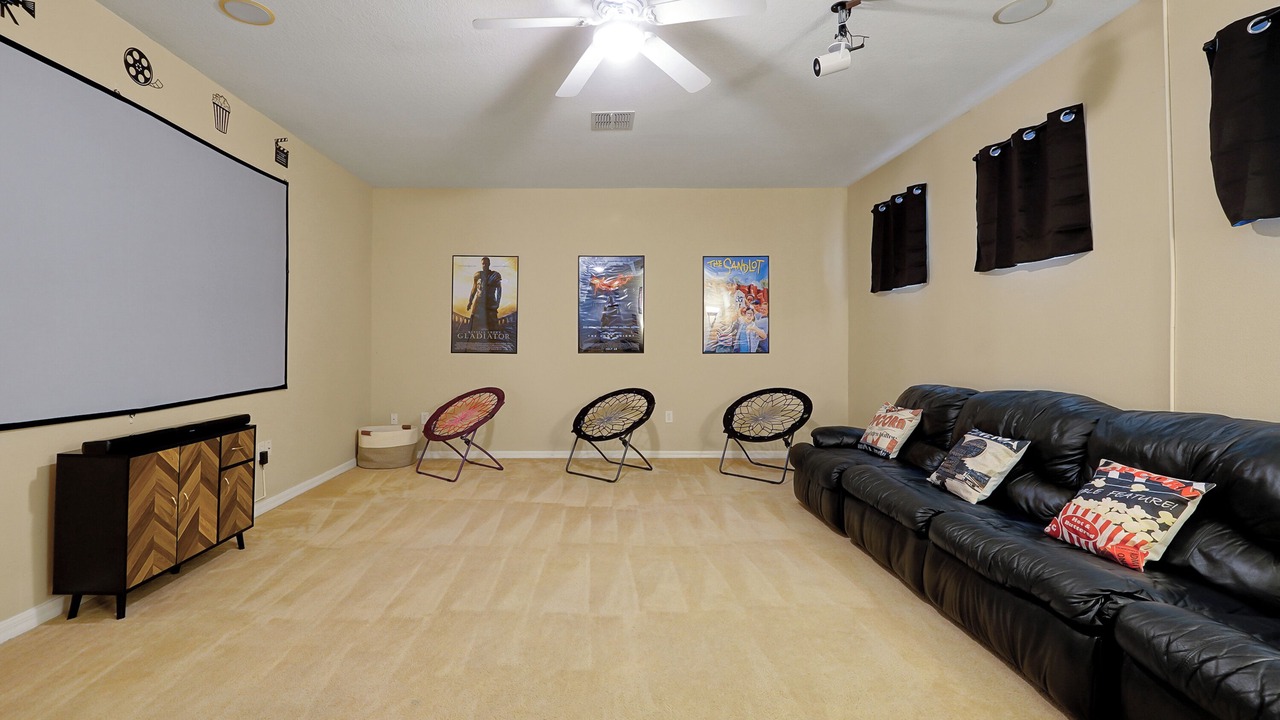 Photo of Livingroom in Plymouth