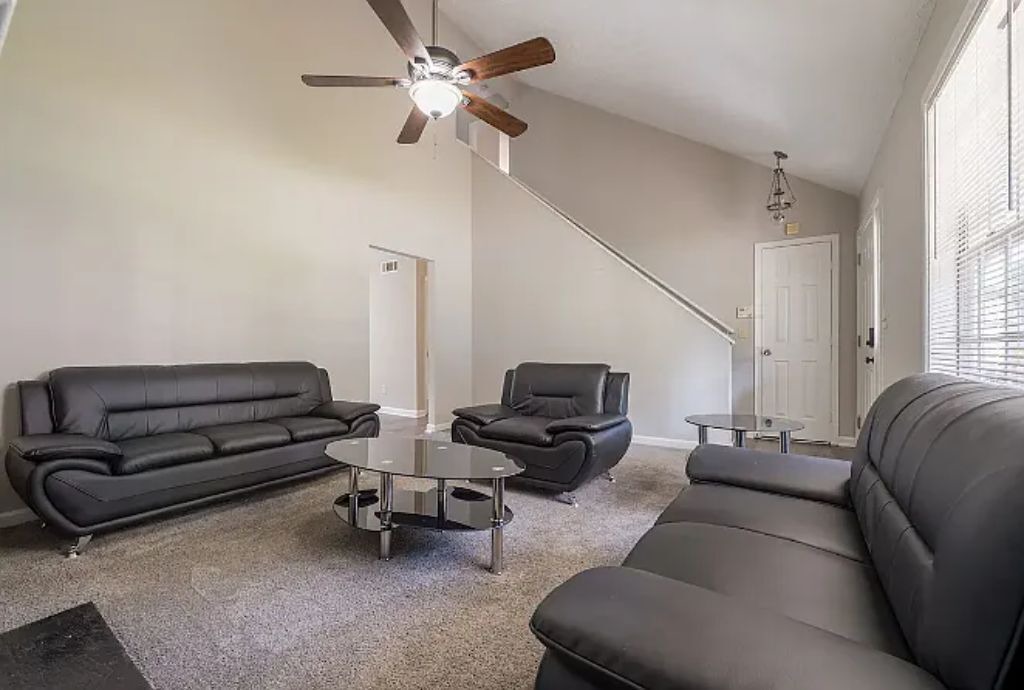 Photo of Livingroom in Gresham Park