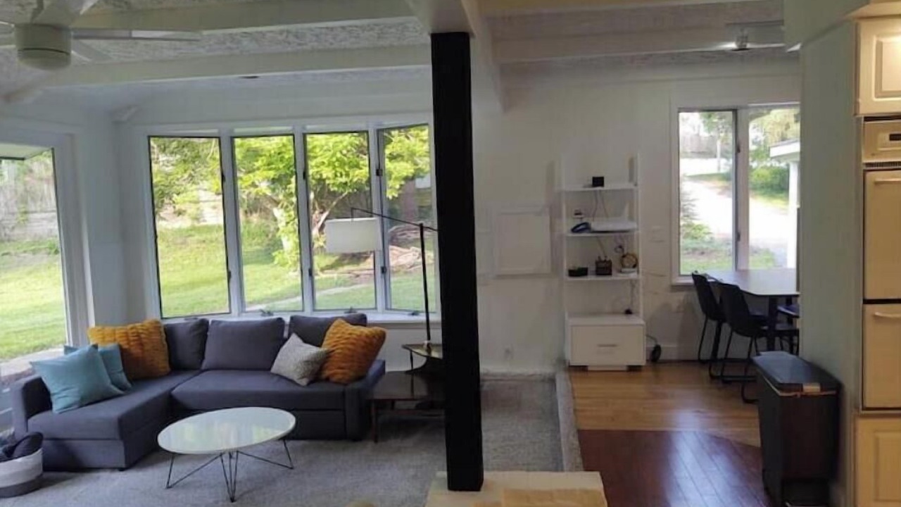 Photo of Livingroom in East Lansing