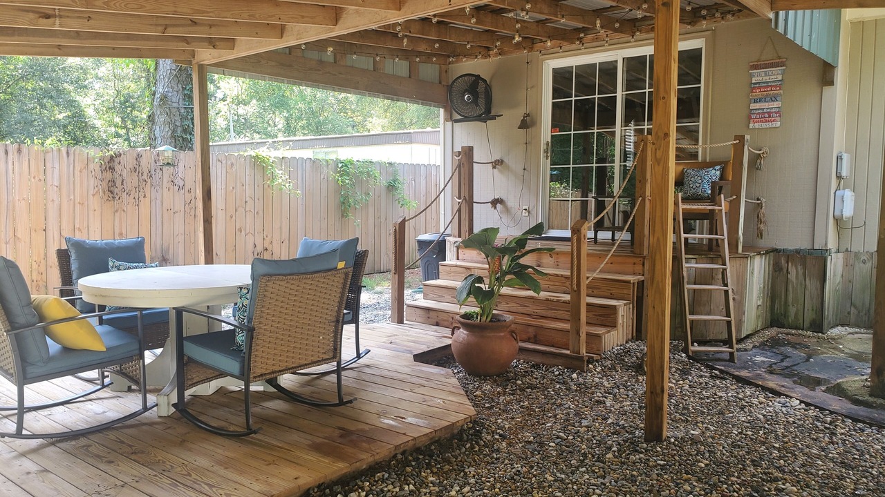 Photo of Outdoor in Greenwood