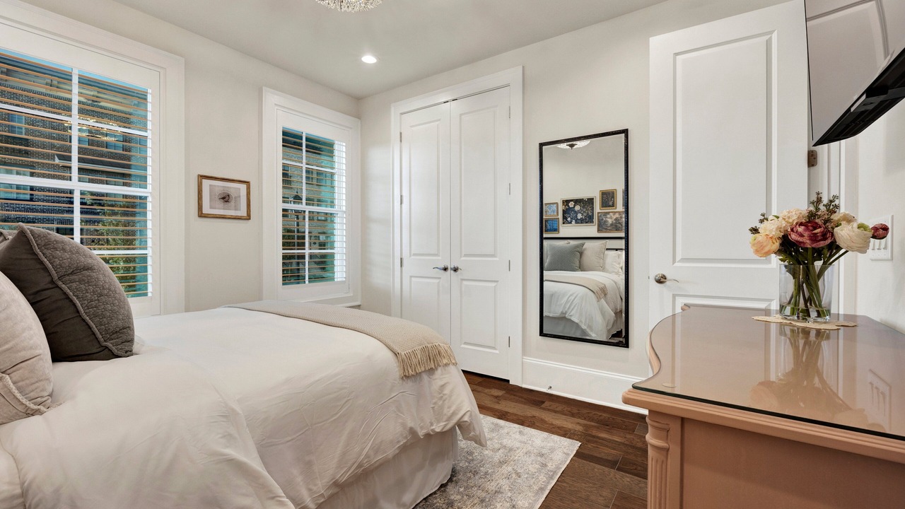 Photo of Bedroom in Hitch Village - Fred Wessels Homes