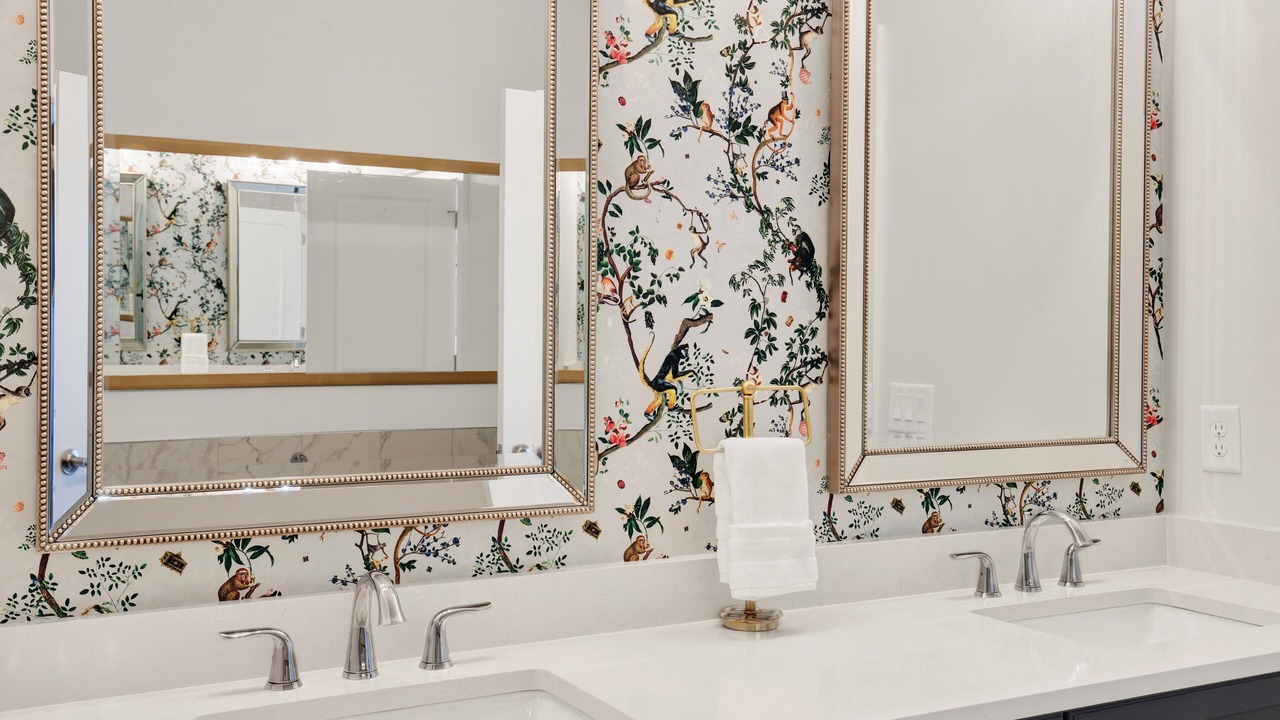 Photo of Bathroom in Hitch Village - Fred Wessels Homes