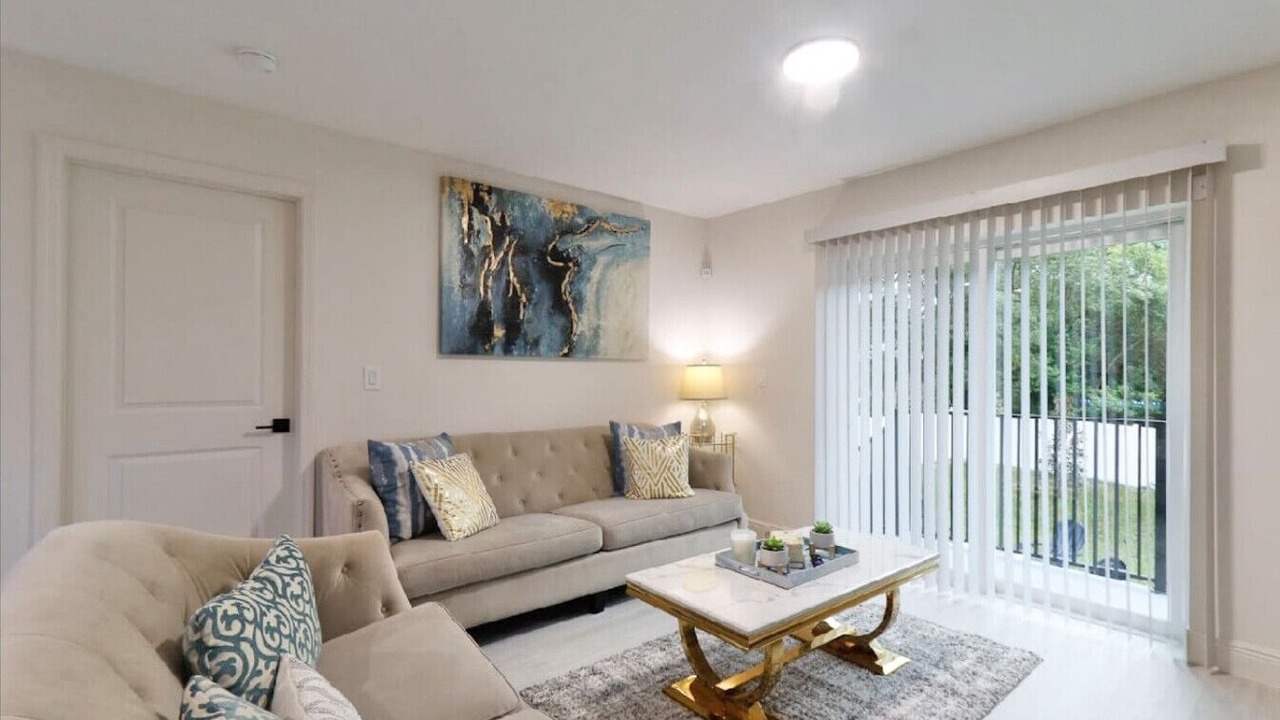 Photo of Livingroom in DeLand