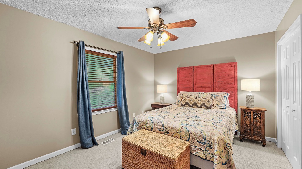 Photo of Bedroom in Northport