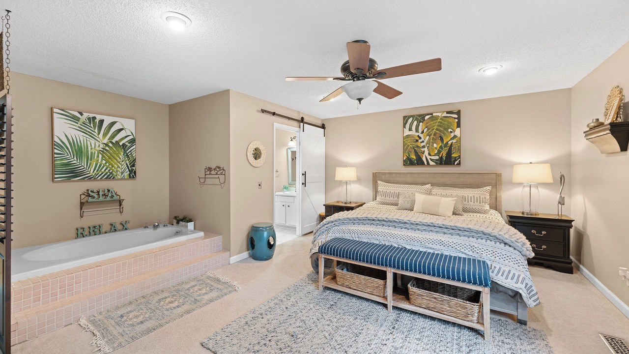 Photo of Bedroom in Northport
