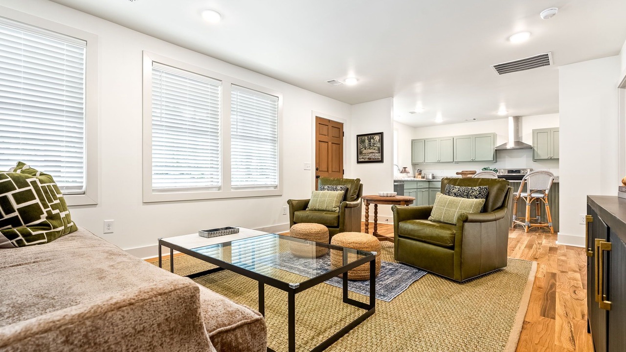 Photo of Livingroom in Auburn