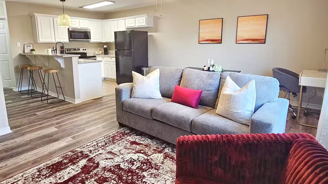 Photo of Livingroom in Starkville