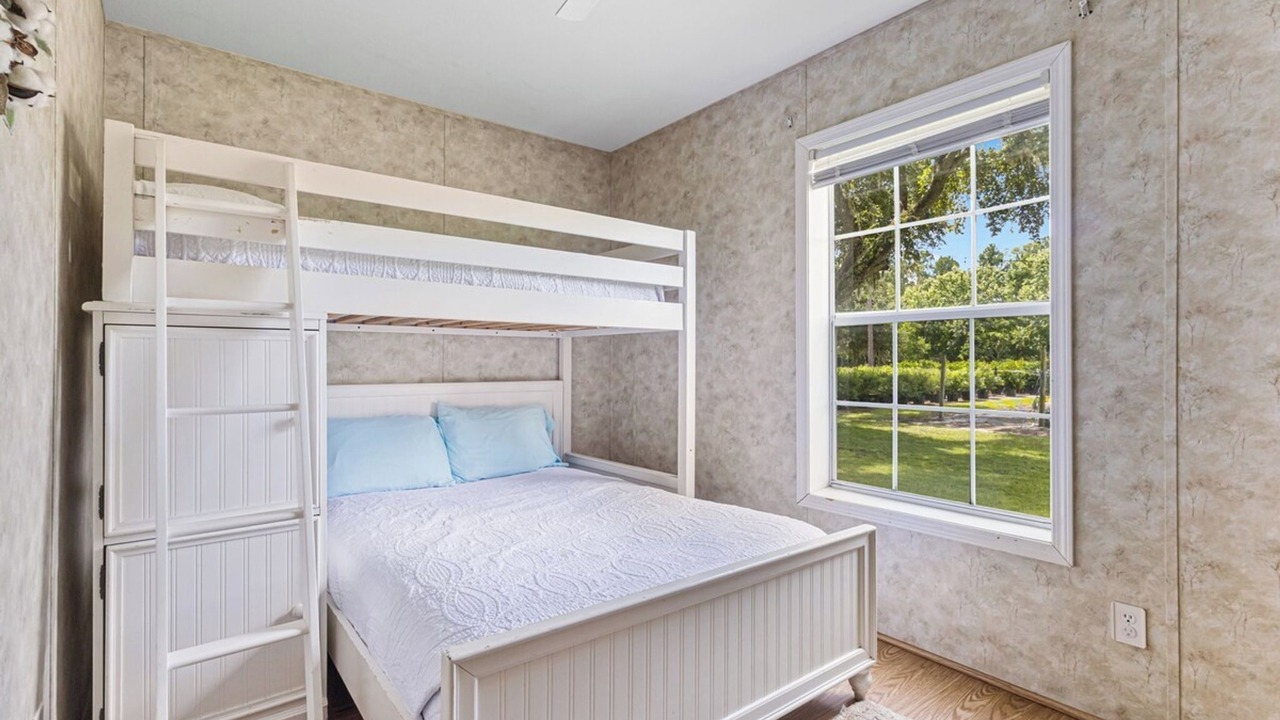 Photo of Bedroom in Pierson