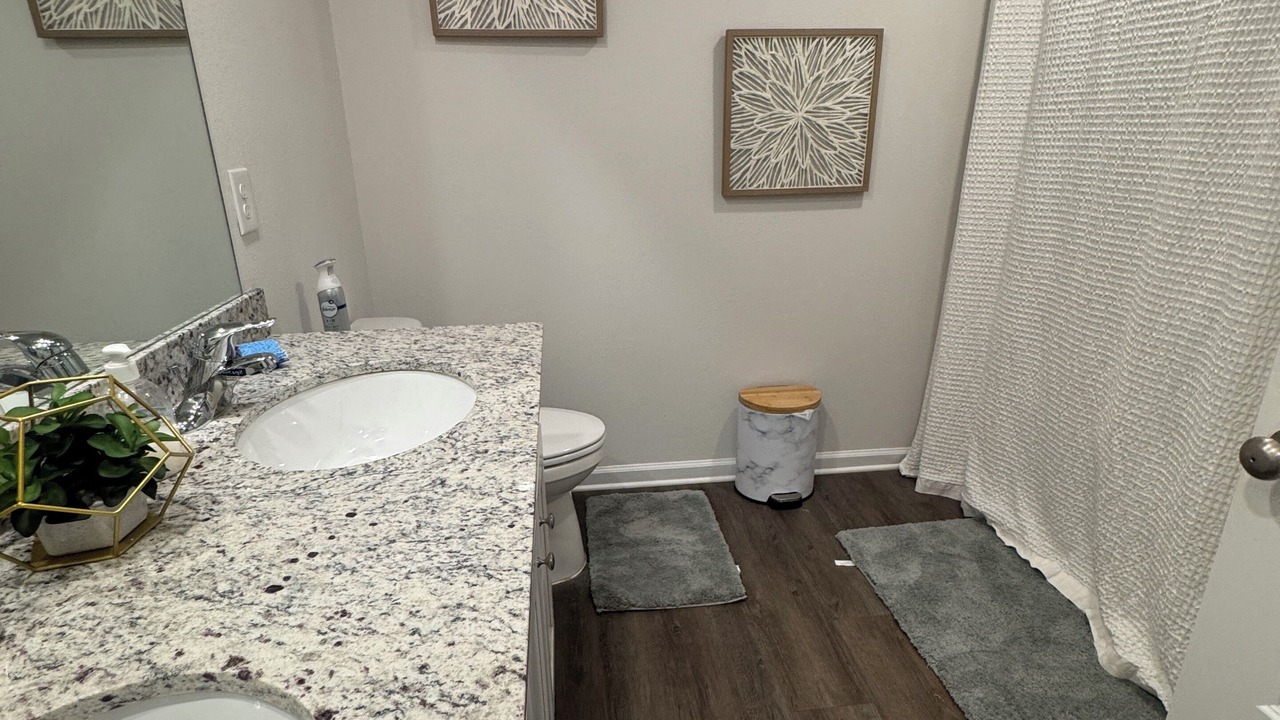 Photo of Bathroom in Valdosta
