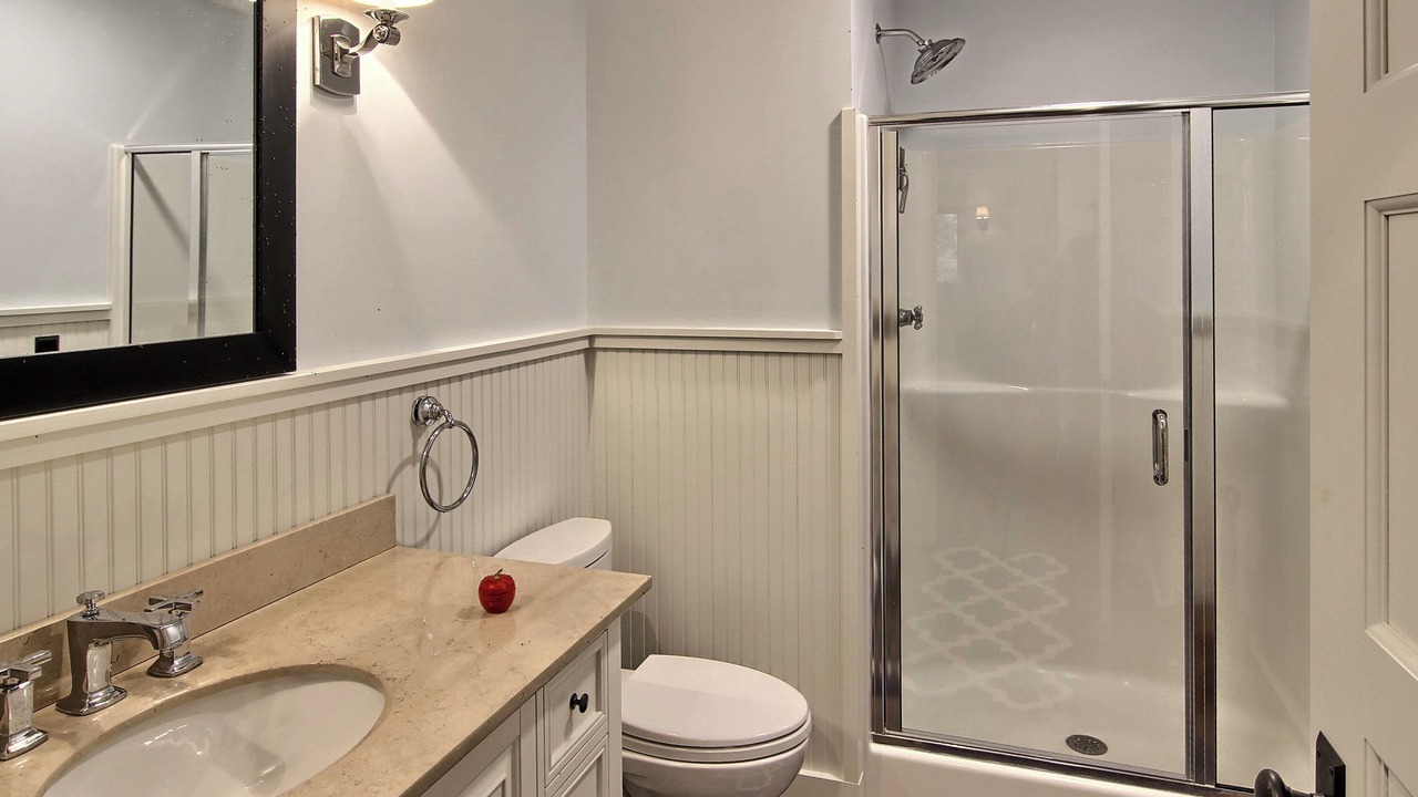 Photo of Bathroom in Leland
