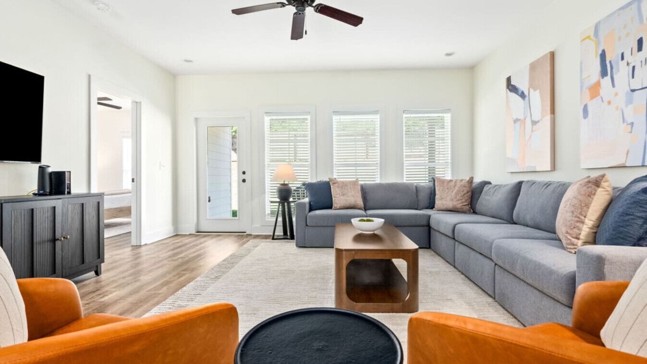Photo of Livingroom in Auburn