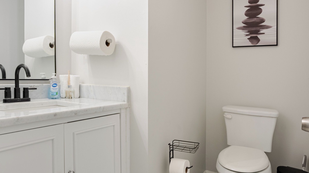 Photo of Bathroom in Mableton