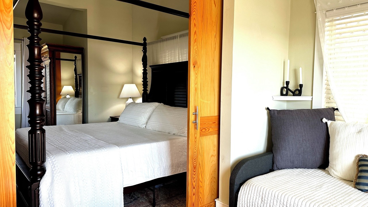 Photo of Bedroom in Carrabelle
