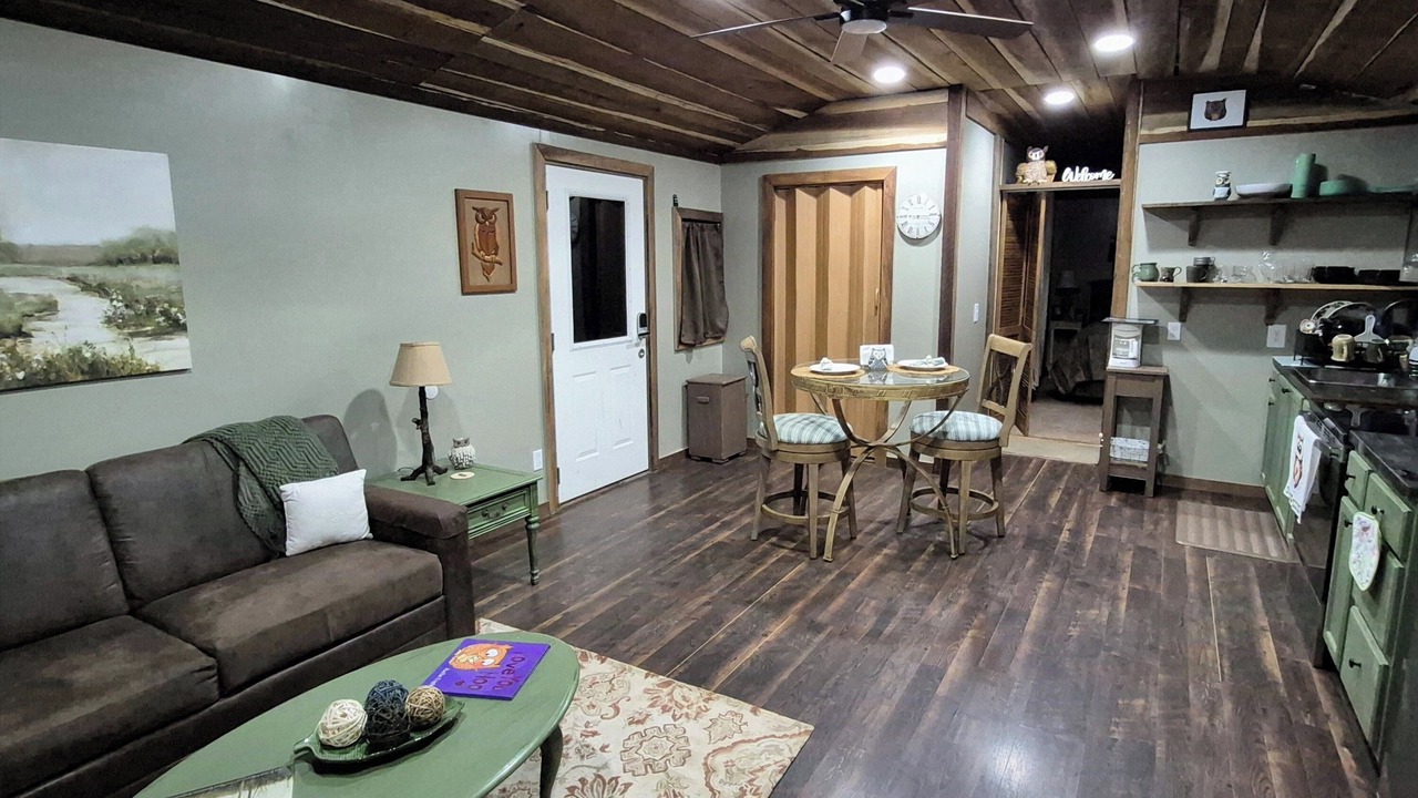 Photo of Livingroom in Evergreen