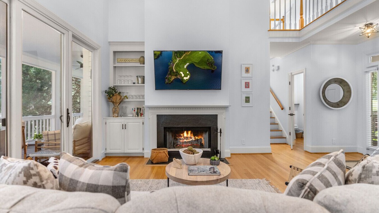 Photo of Livingroom in Eatonton
