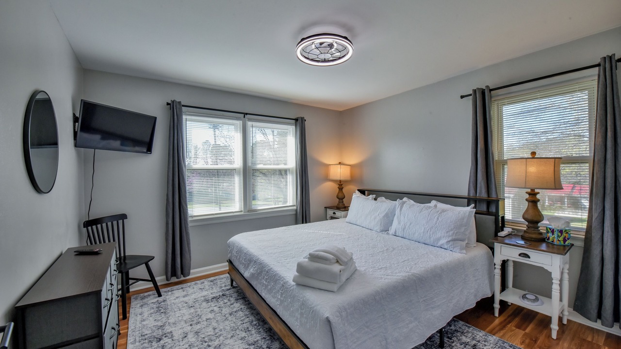 Photo of Bedroom in Tuscaloosa