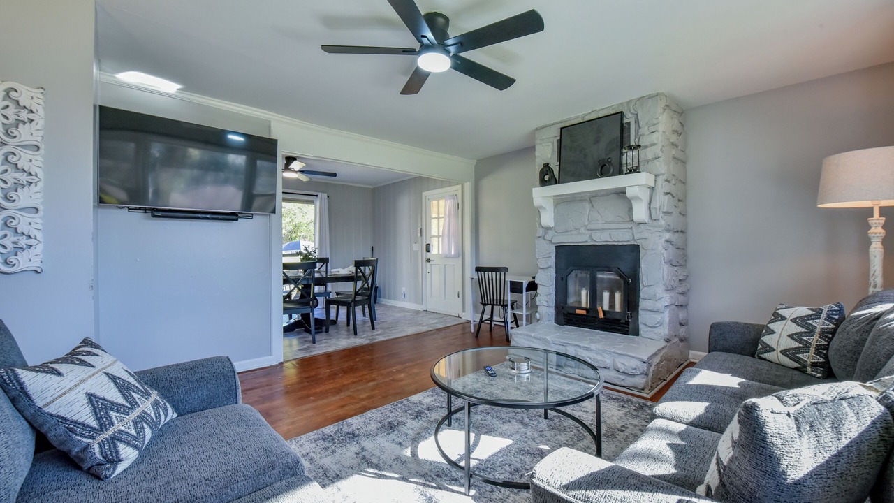 Photo of Livingroom in Tuscaloosa