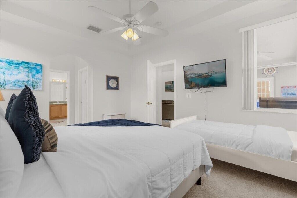 Photo of Bedroom in Florida Pines