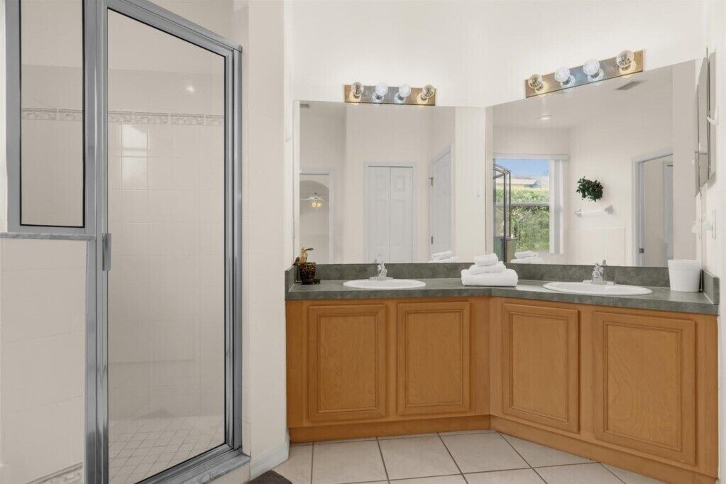 Photo of Bathroom in Florida Pines