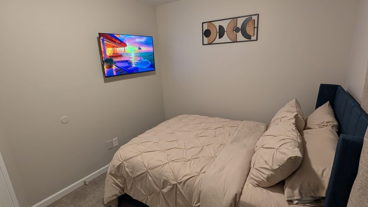 Photo of Bedroom in Conley