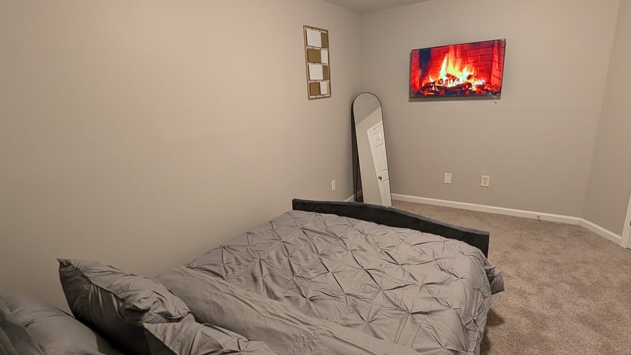 Photo of Bedroom in Conley