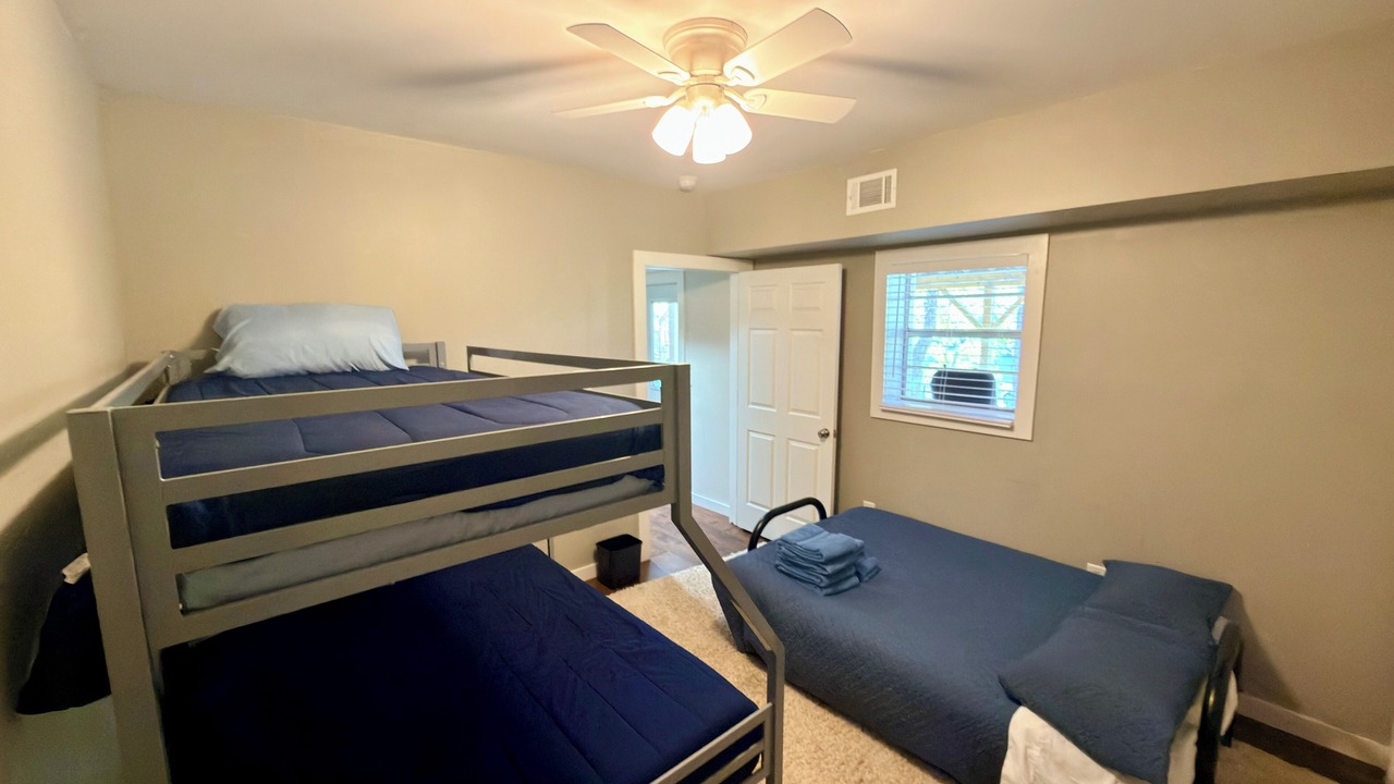Photo of Bedroom in Northport