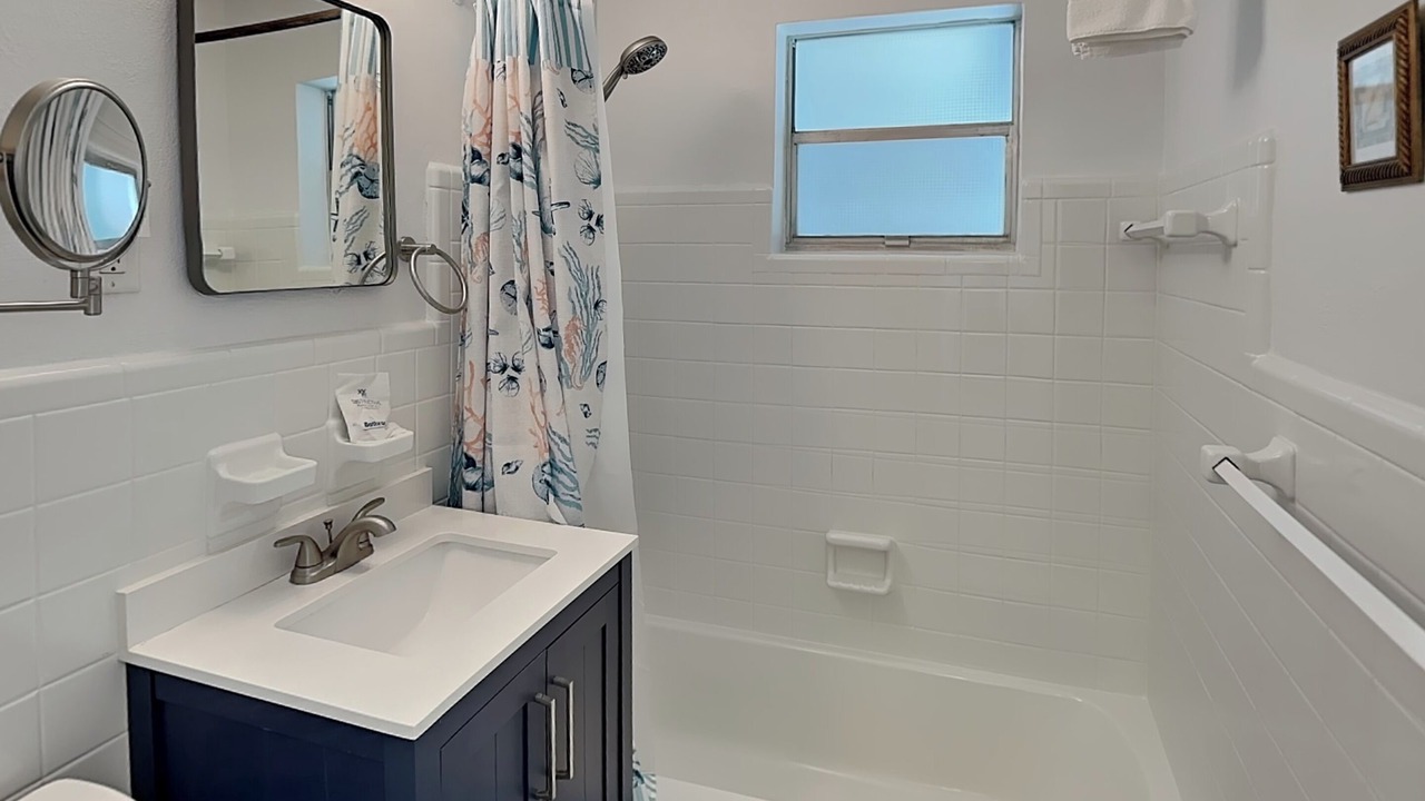 Photo of Bathroom in Ormond Ocean Gard