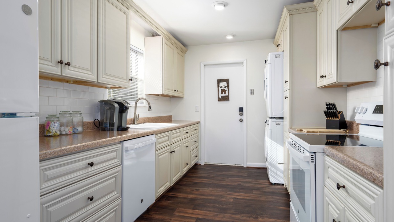 Photo of Kitchen in Crestline Heights
