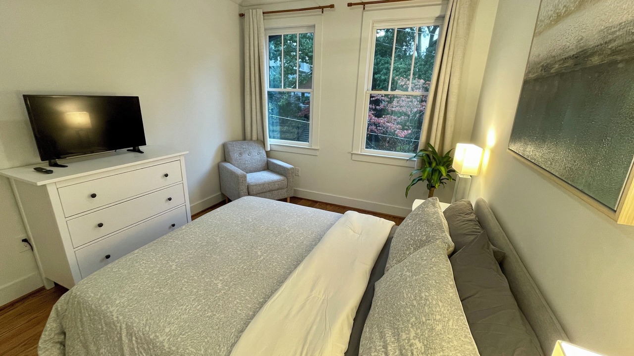 Photo of Bedroom in East Side