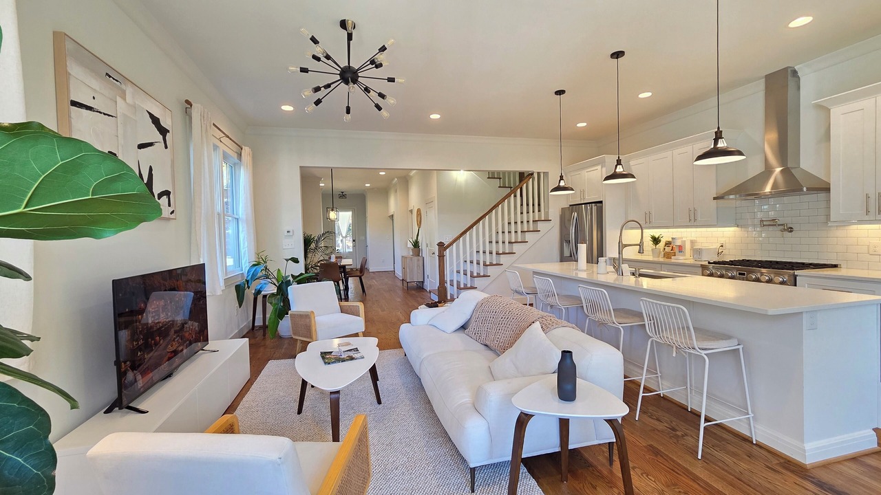 Photo of Livingroom in East Side