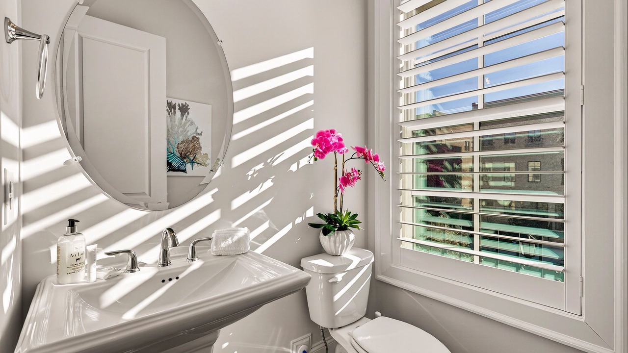 Photo of Bathroom in Hitch Village - Fred Wessels Homes