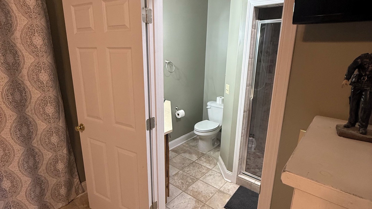 Photo of Bathroom in Cobb