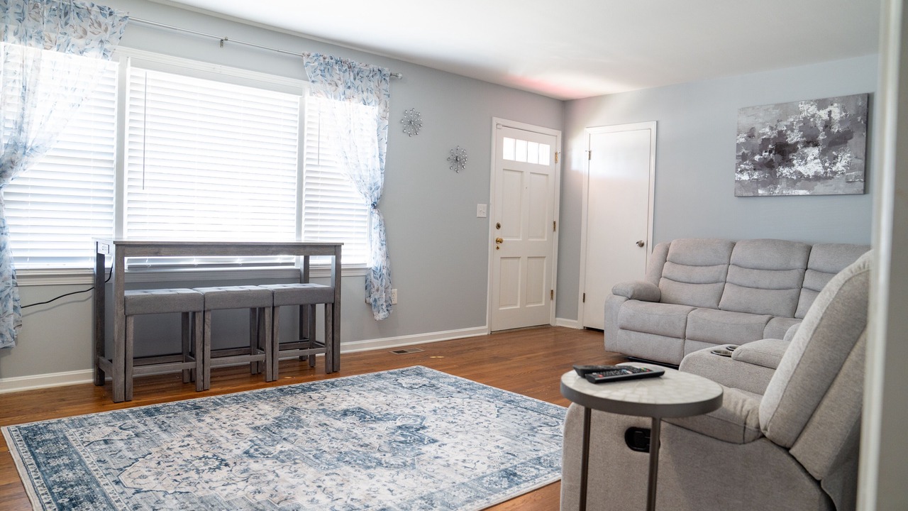 Photo of Livingroom in Cottondale