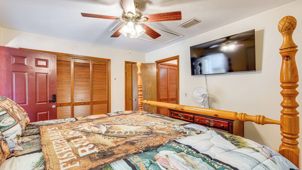 Photo of Bedroom in Quincy