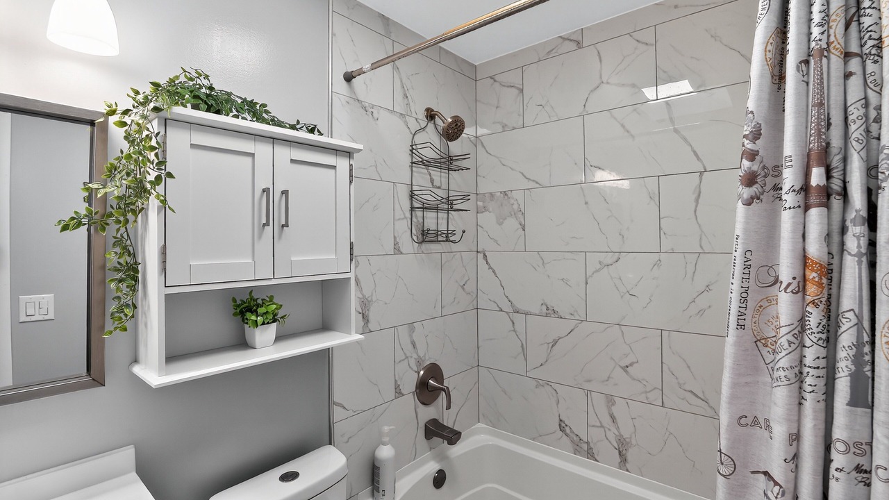 Photo of Bathroom in Kingswood