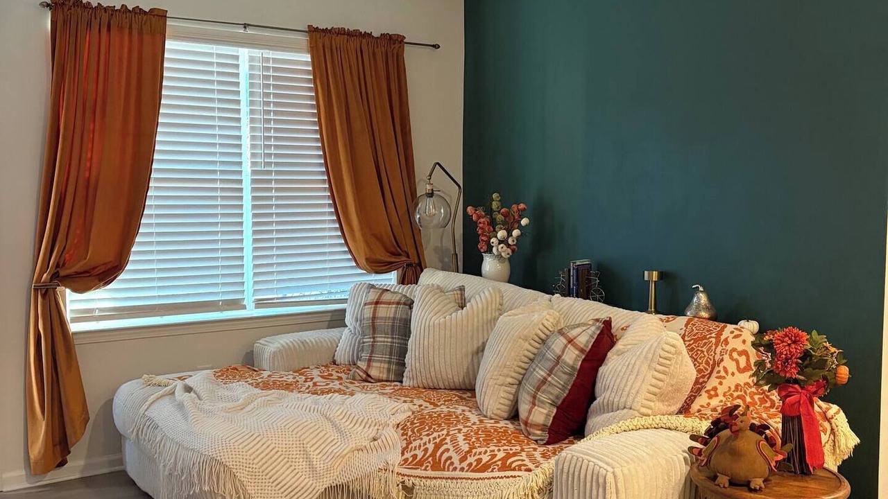 Photo of Livingroom in Normal